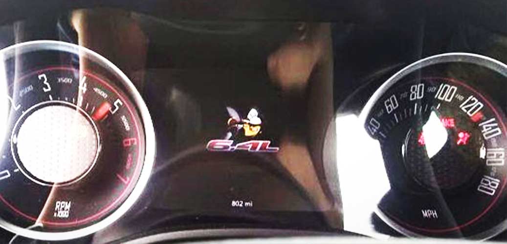 Dashboard of the Challenger Scat Pack