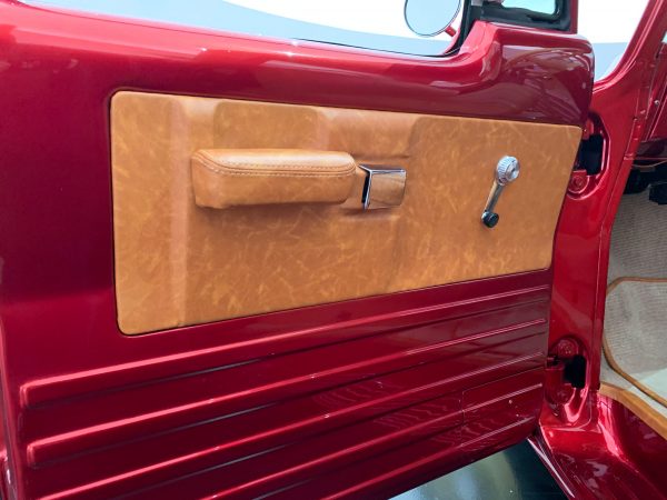 door panel of the Mopar® Dodge Lowliner Concept