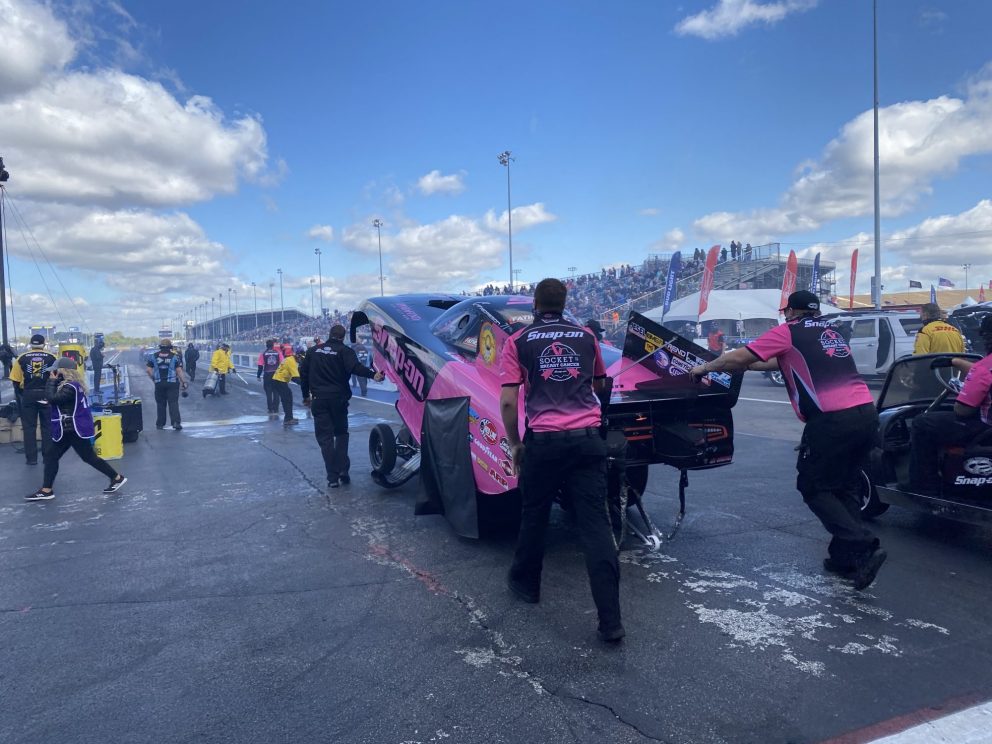 DSR crew working on a car