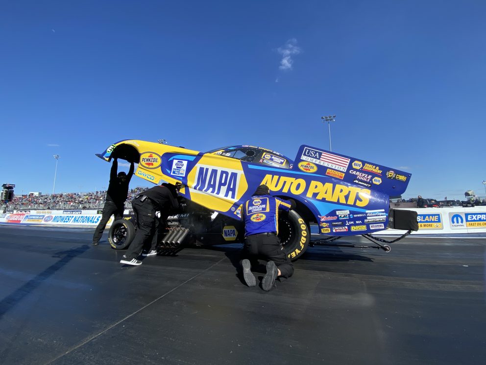 Ron Capps getting ready to race