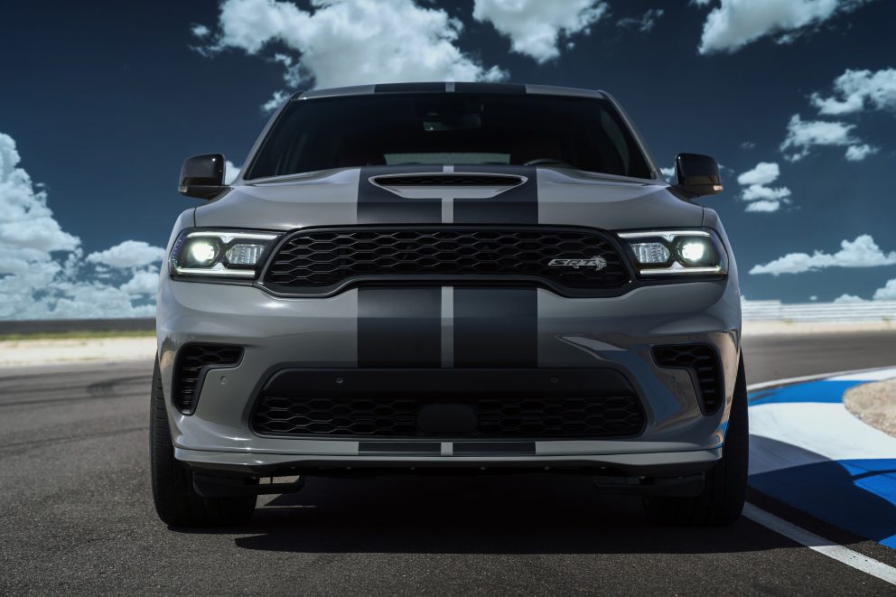 Dodge Durango SRT Hellcat: The refreshed exterior on the Durango is distinctly Dodge, maintaining its muscular body and aggressive styling, blending SRT and muscle car DNA