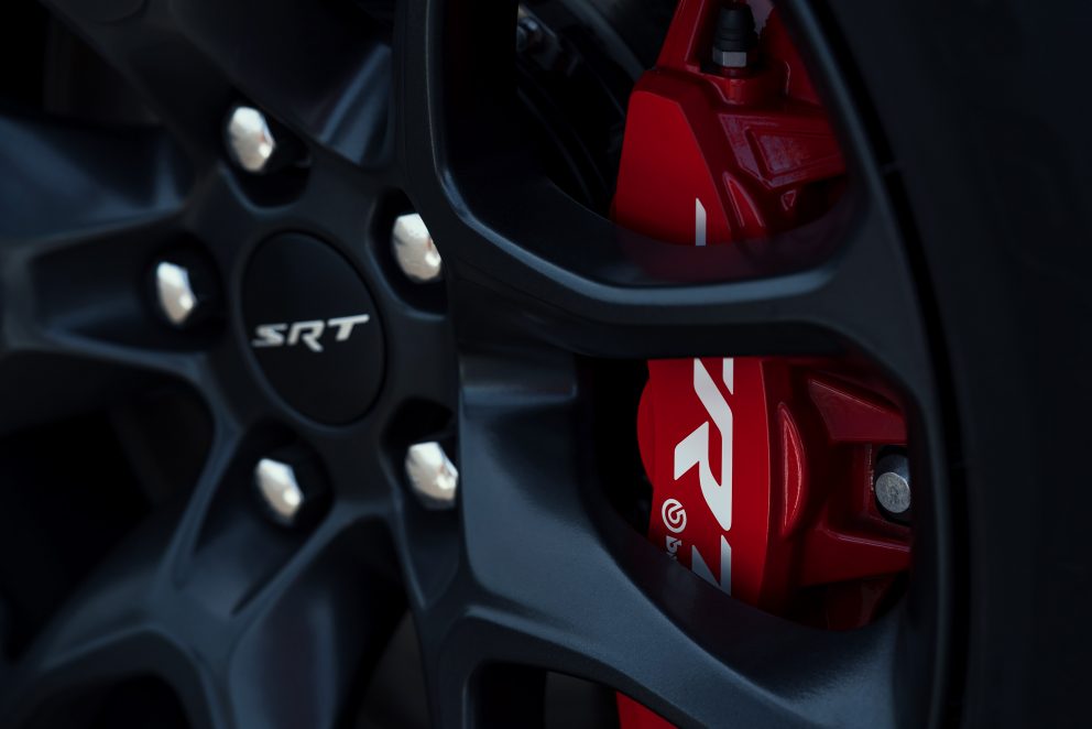 Dodge Durango SRT Hellcat: Delivers excellent braking perfromance with the standard high-performance Brembo brakes