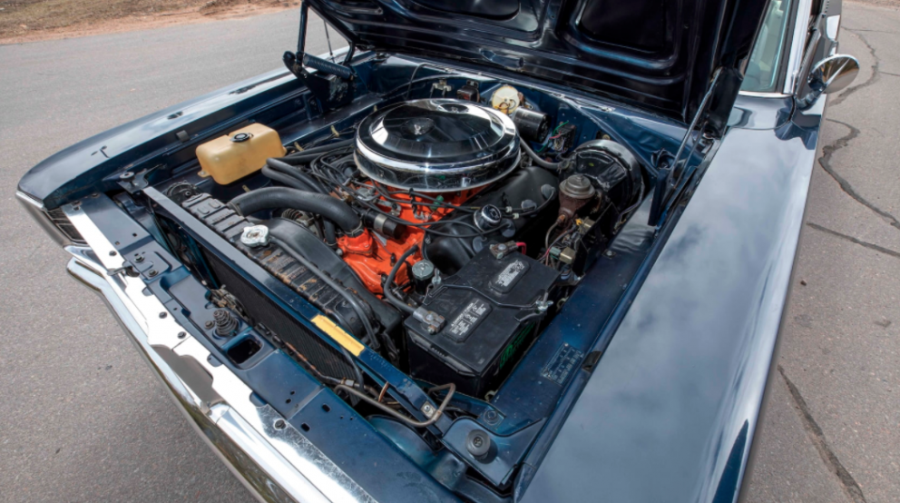 1966 Dodge HEMI Coronet 500 Convertible engine