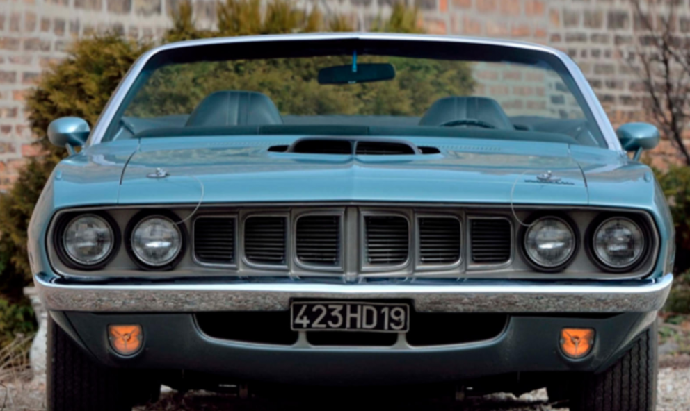 1971 Plymouth HEMI 'Cuda Convertible front end