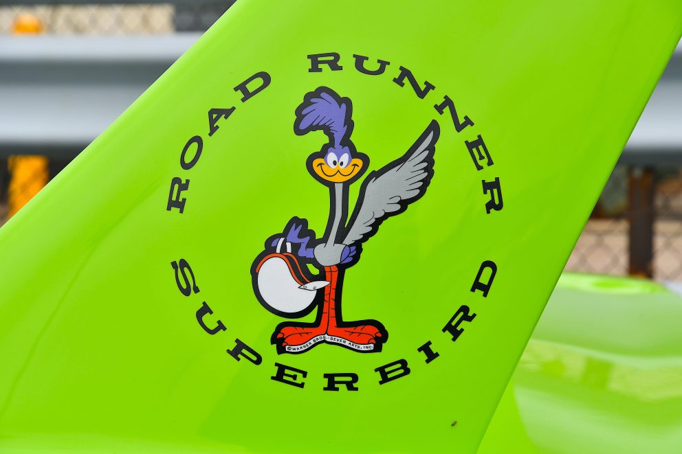 Road Runner Superbird wing