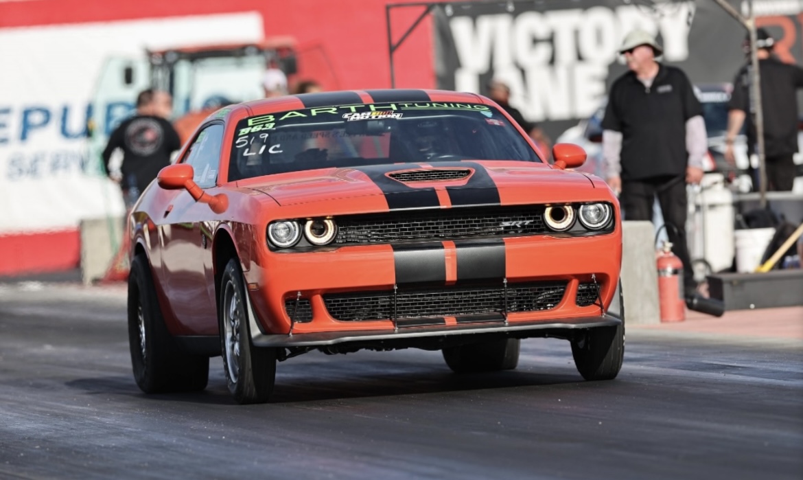 Dodge Challenger SRT® Hellcat Runs 7s with the Factory Supercharger and  Transmission