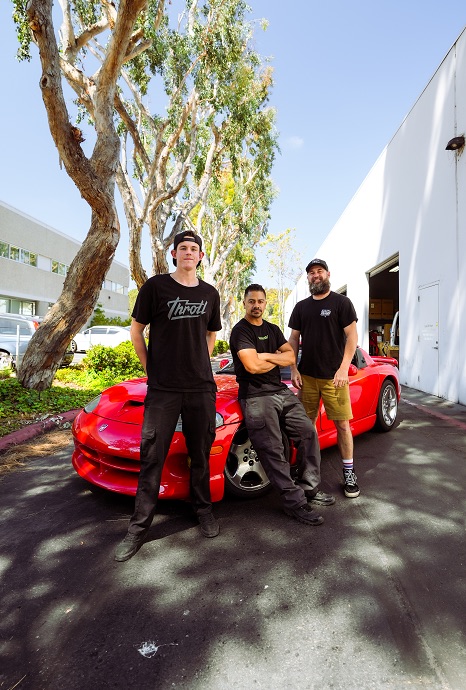 Team Throtl Team Throtl standing in front of Viper