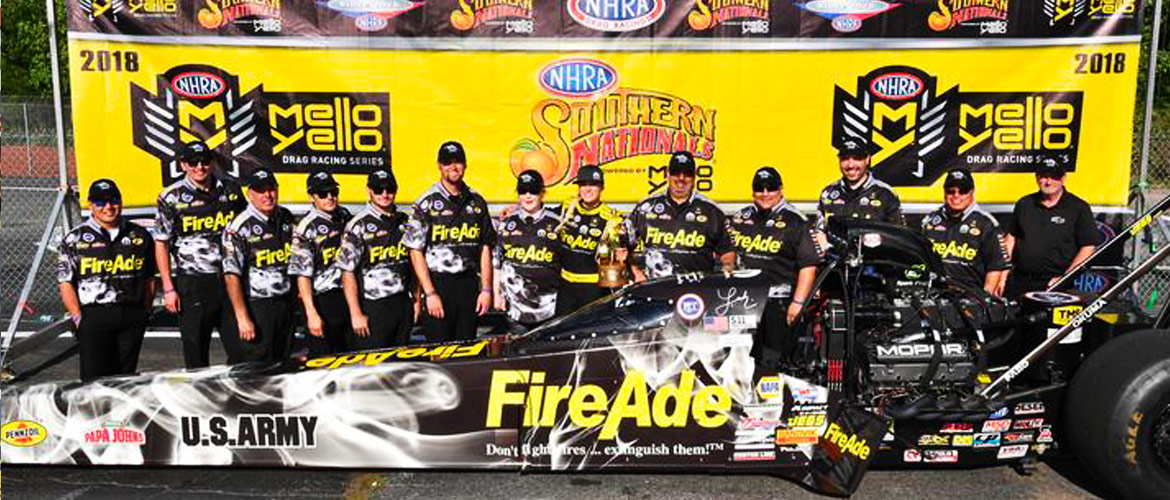 Race team infront of the car at Southern nationals