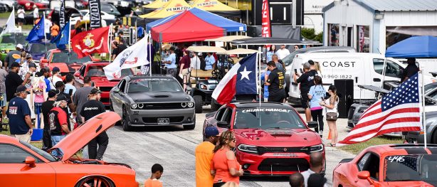 Line of cars at Lone Star Mopar Fest