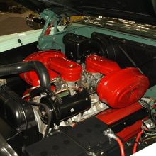 HEMI V8 engine