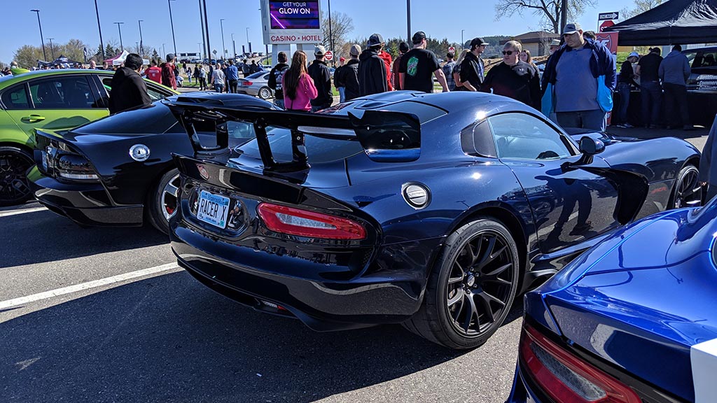 Row of Vipers at Cars & Coffee in Minnesota