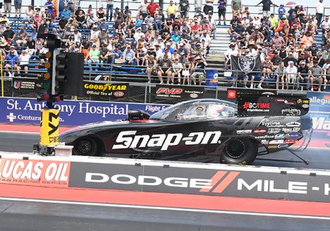 funny car on the starting line