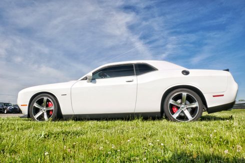 a white dodge challenger