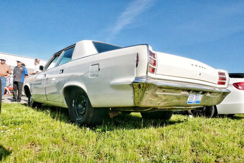 white dodge vehicle