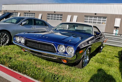 blue dodge vehicle