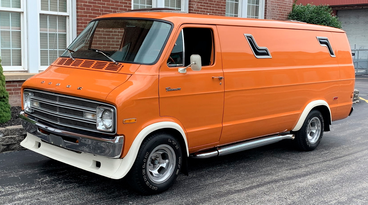1976 Dodge Maxivan Tradesman 200 