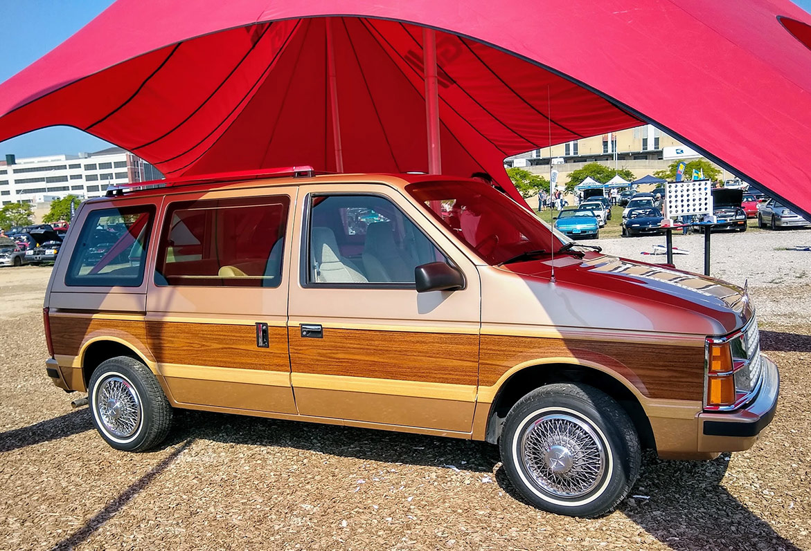 1984 Dodge Caravan