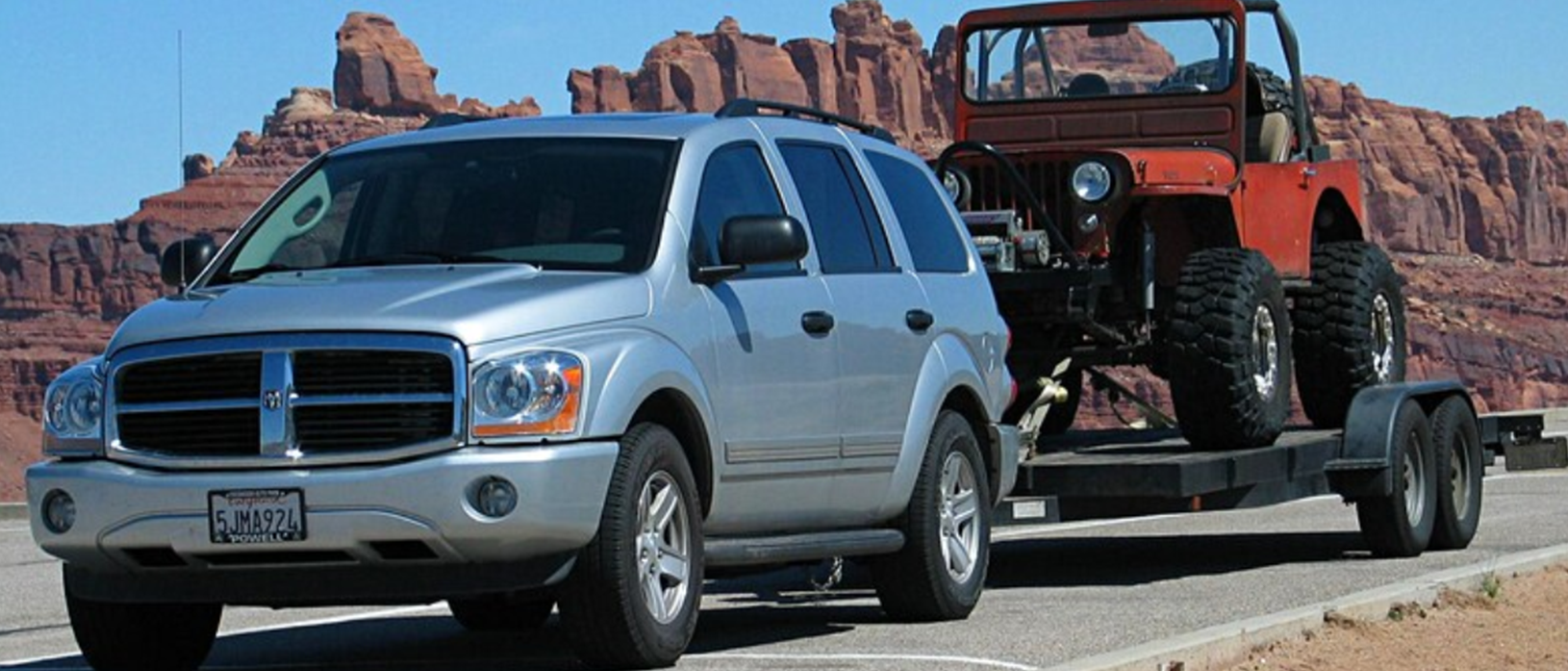 dodge durango pulling a trailer