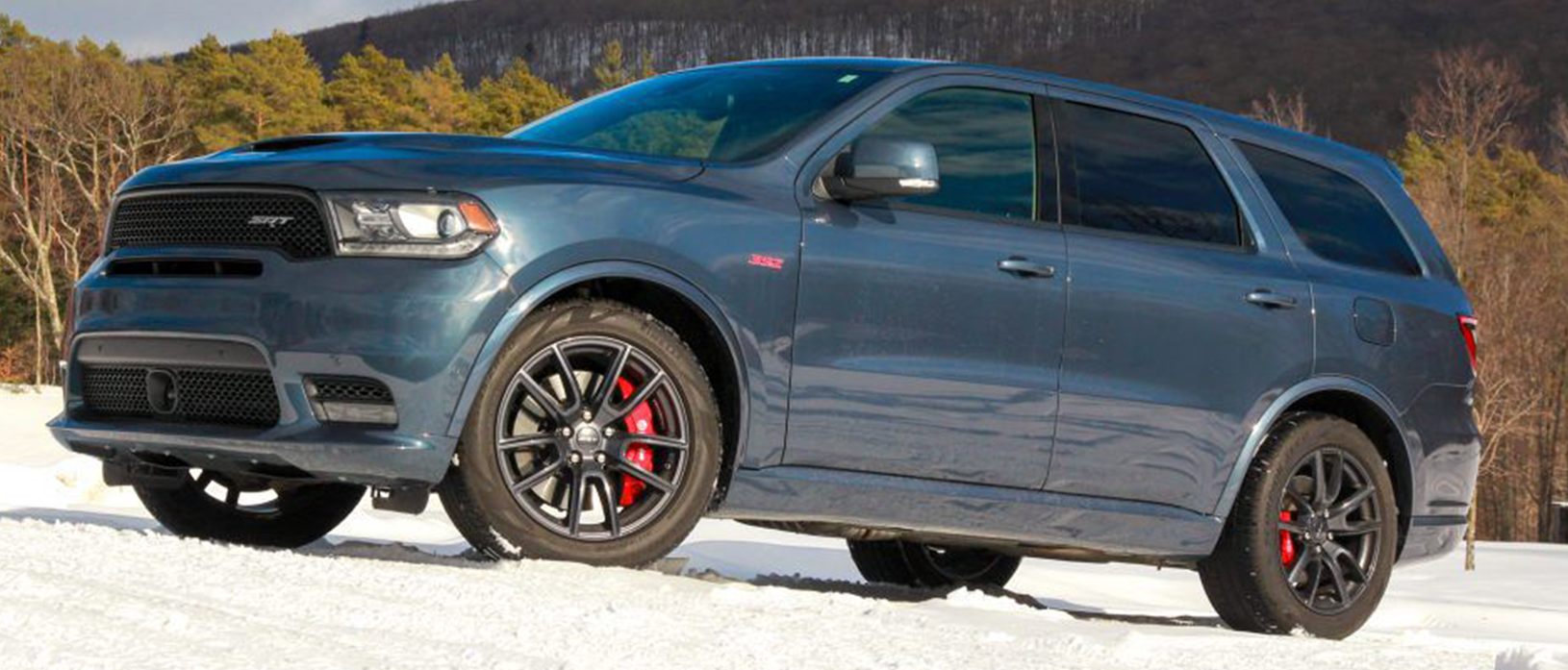 dodge durango srt in the snow