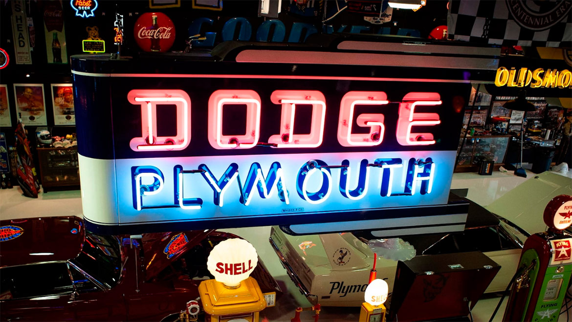 1940s/50s Dodge Plymouth Art Deco Neon Sign