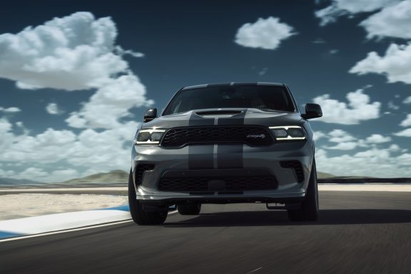 Dodge Durango SRT Hellcat: The refreshed exterior on the Durango is distinctly Dodge, maintaining its muscular body and aggressive styling, blending SRT and muscle car DNA