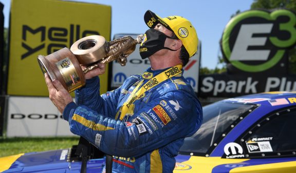 Long-awaited HEMI<sup>&reg;</sup>-powered Win for Capps at Indianapolis  Comes at Dodge NHRA Indy Nationals Presented by Pennzoil