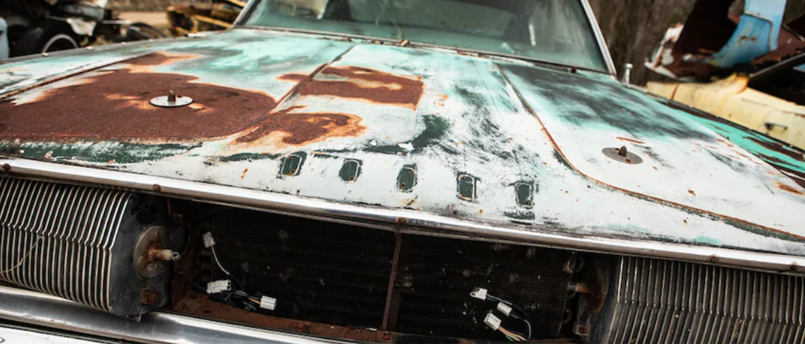 front end of a dodge charger