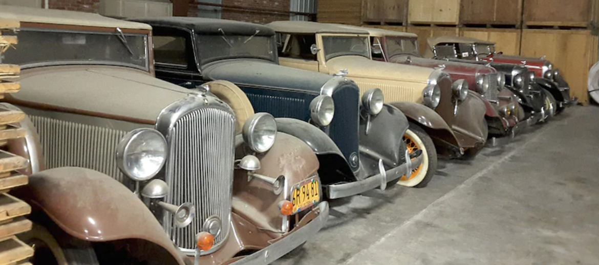 1932 classic Mopar vehicles