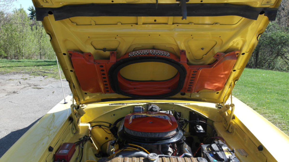 1970 Dodge Coronet R/T engine