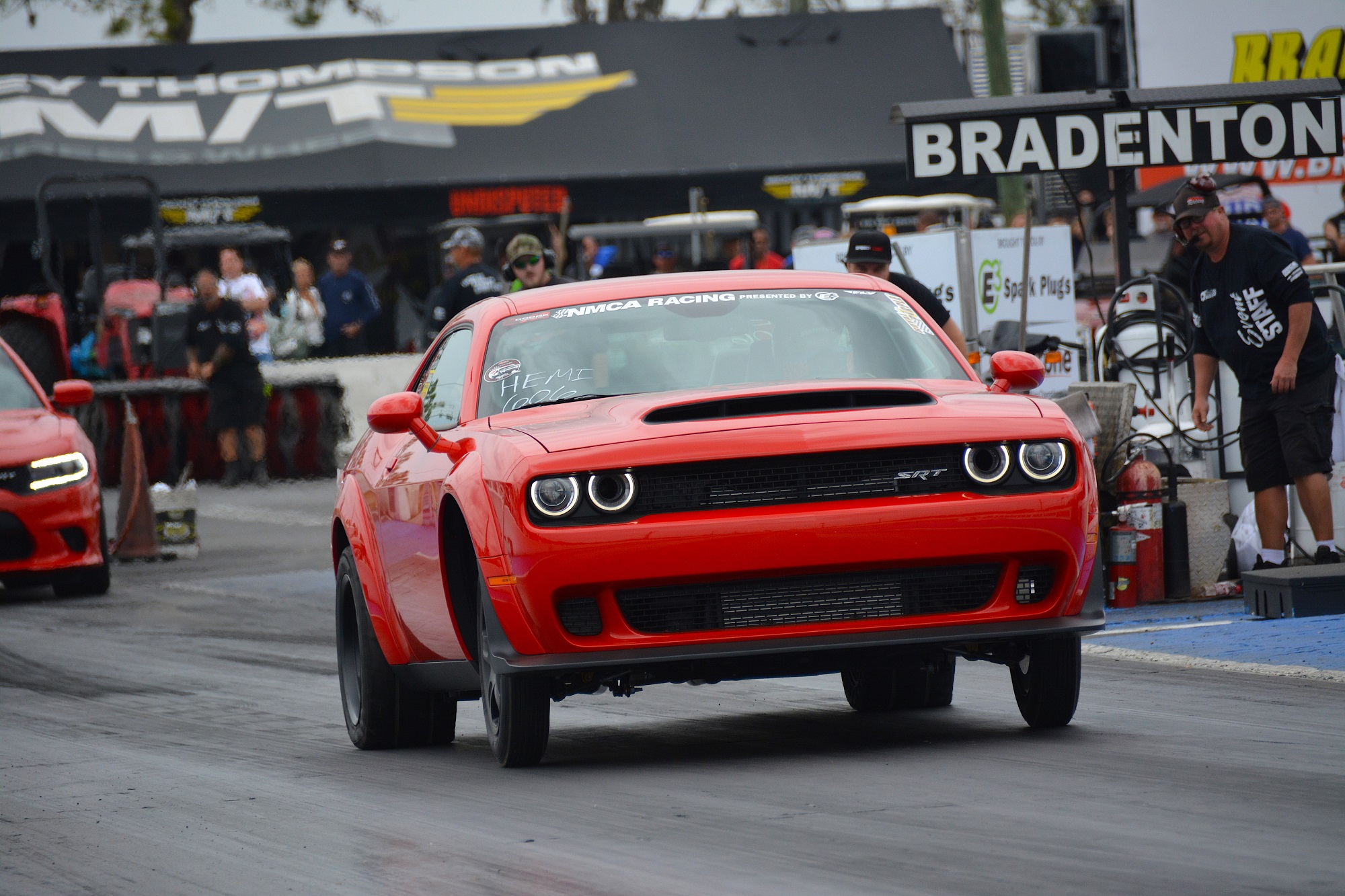 Dodge Challenger drag racing