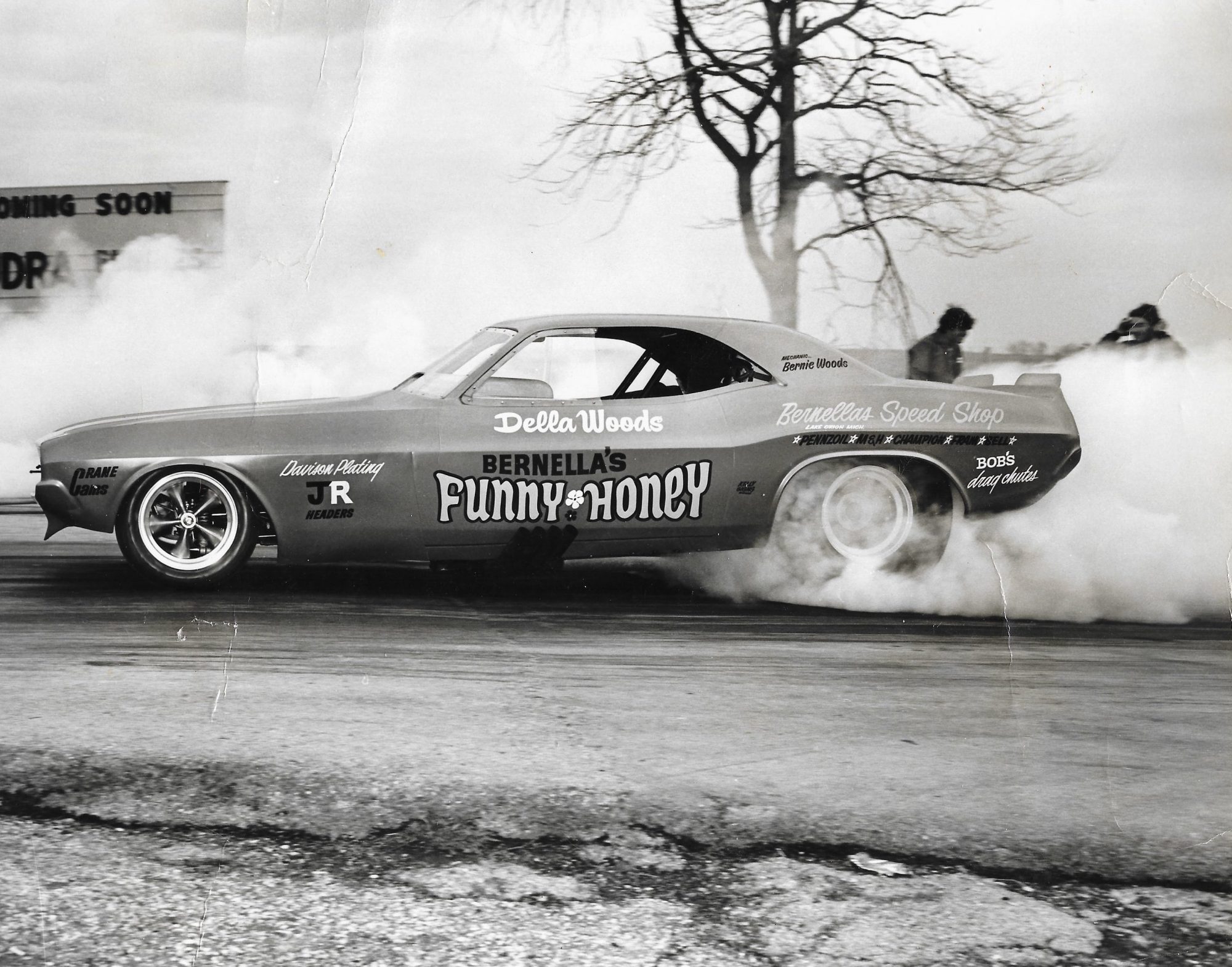 Della Woods car doing a burnout