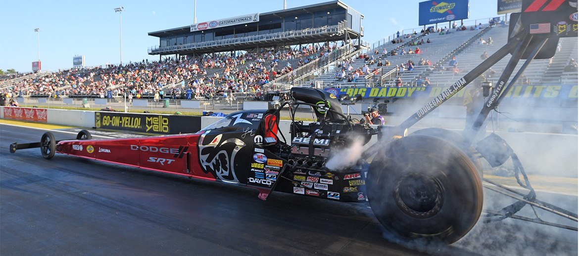 Leah Pruett doing a burnout