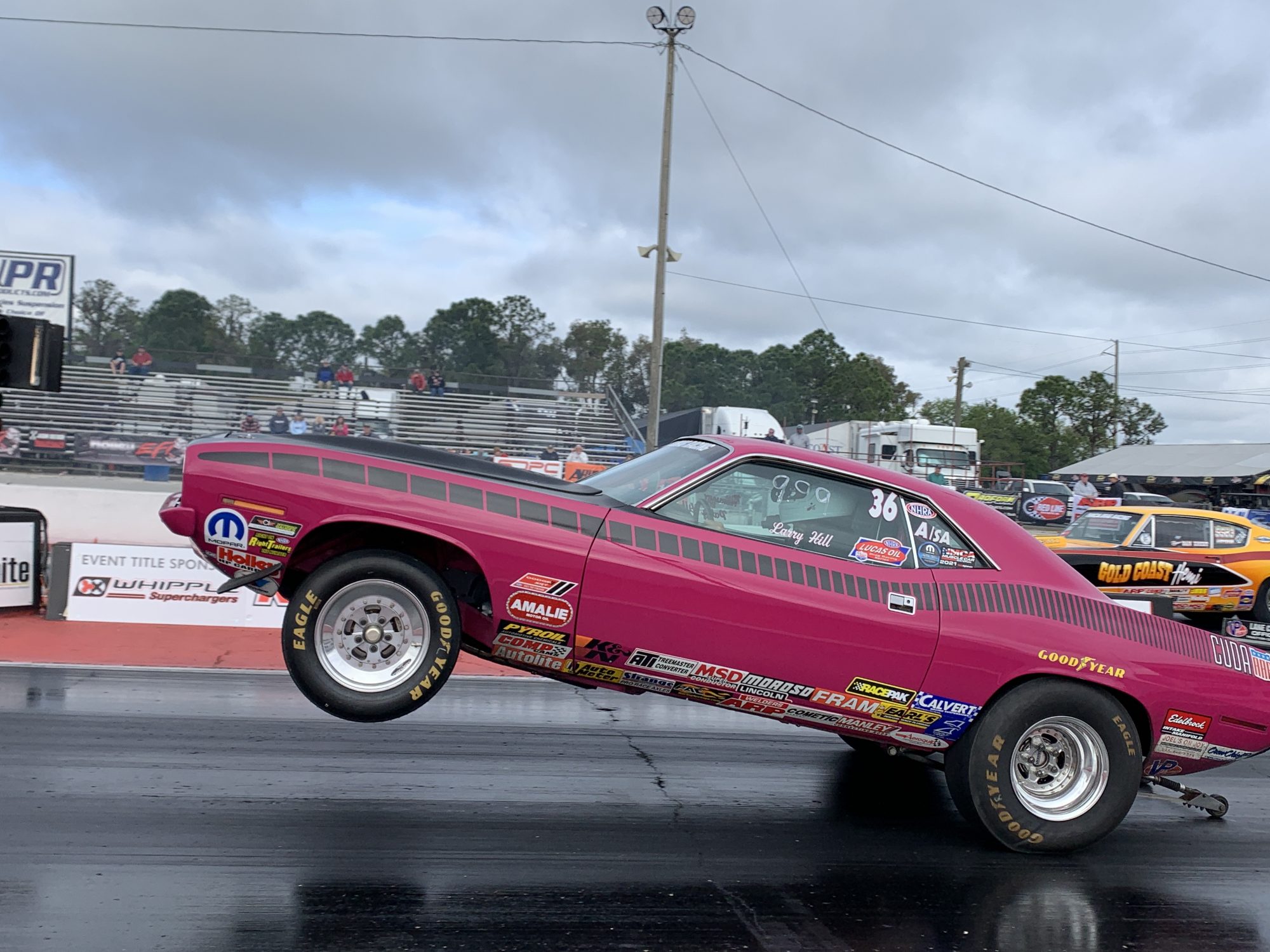 Larry Hill drag racing