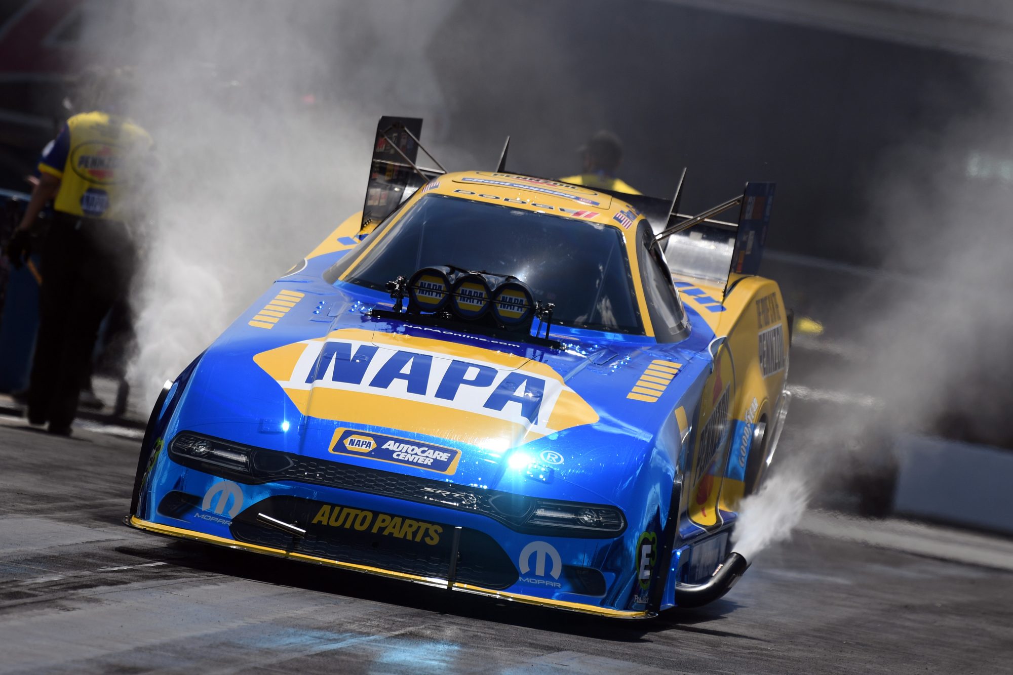 Ron Capps drag racing