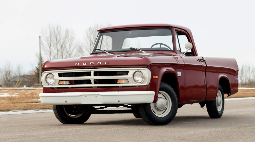 1971 Dodge D100 Sweptline Special Pickup