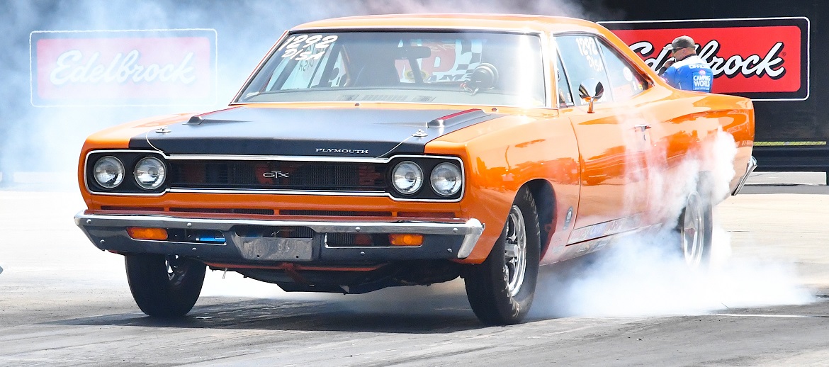 Mopar<sub>®</sub> Sportsman Racers Heat Up the Strip!