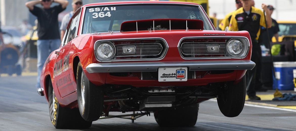 Vintage car drag racing