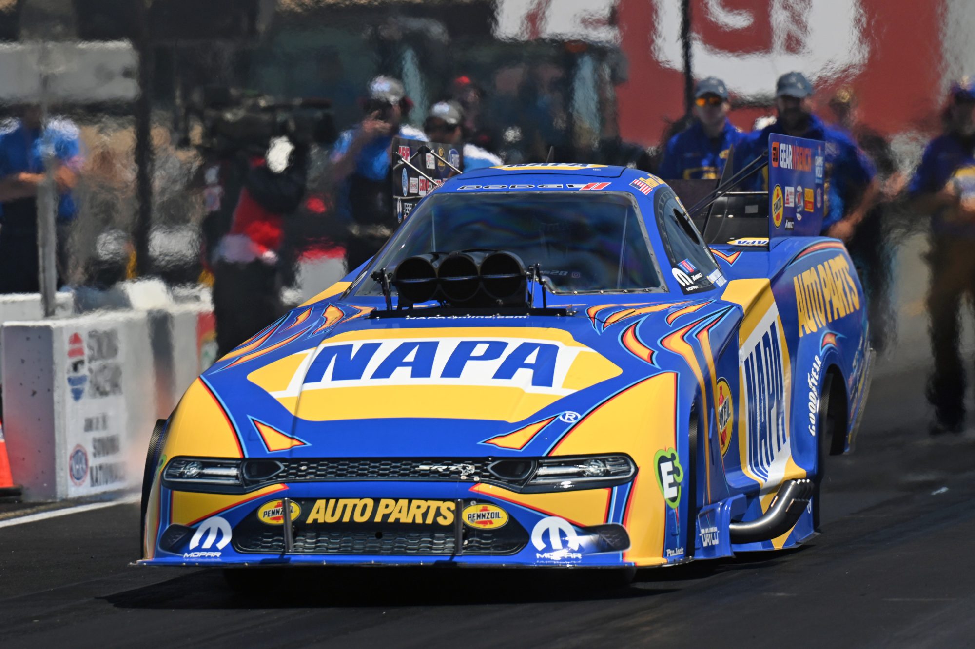 Ron Capps drag racing