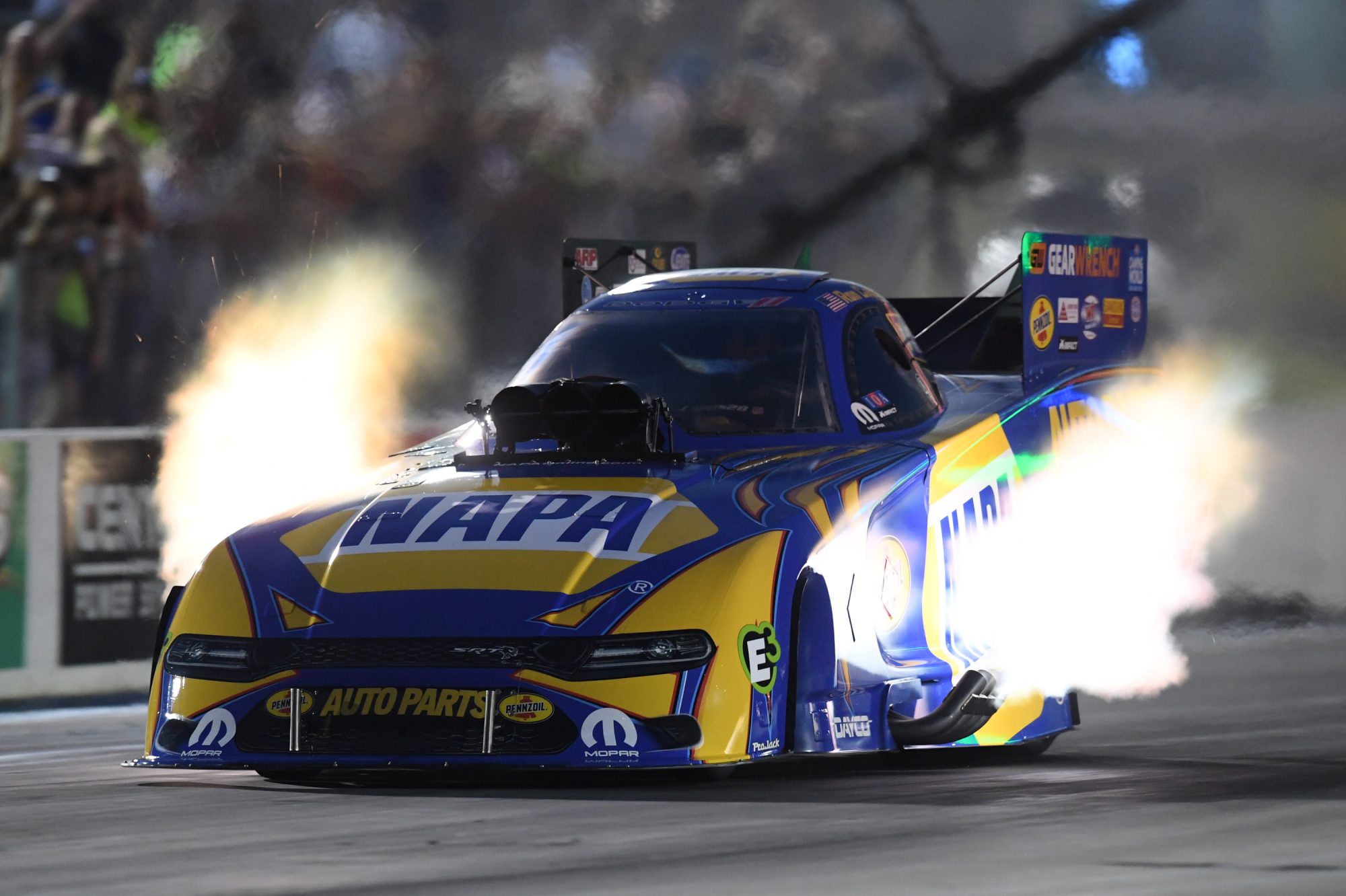 Ron Capps drag racing