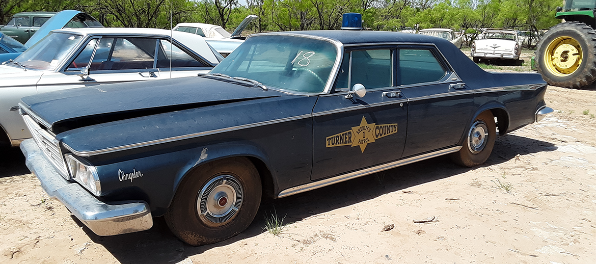 The Great Texas Mopar<sub>®</sub> Auction: That’s a Wrap – Police Car Parade