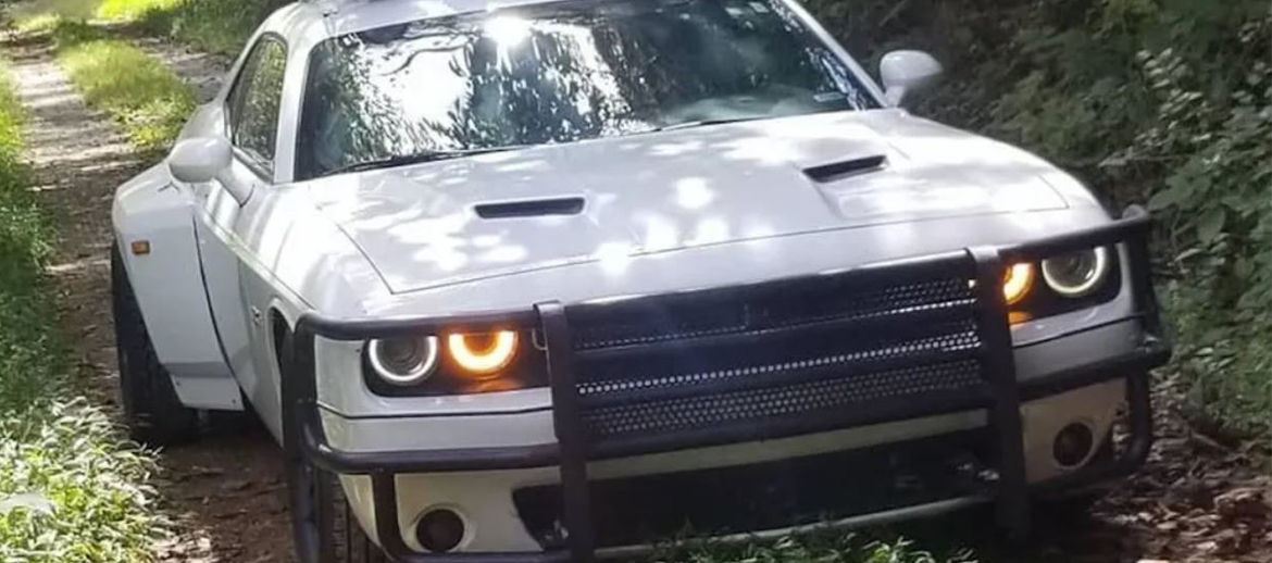 Dually Dodge Challenger R/T Scat Pack