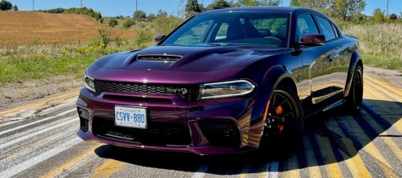 purple Dodge Charger SRT Hellcat Redeye