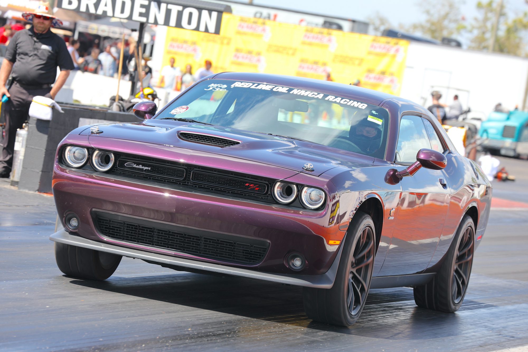 car drag racing