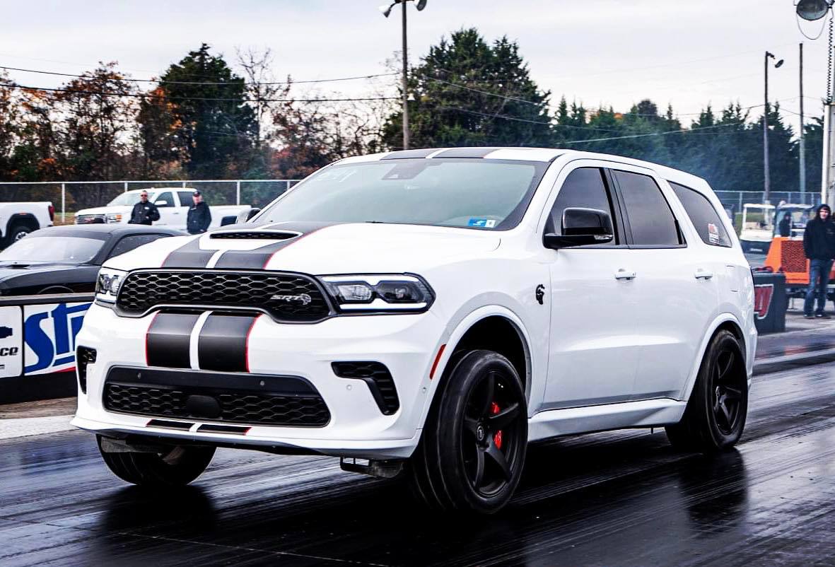 Durango Hellcat drag racing