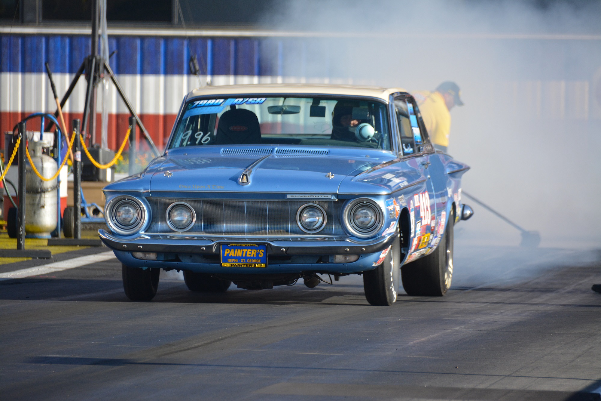 man drag racing