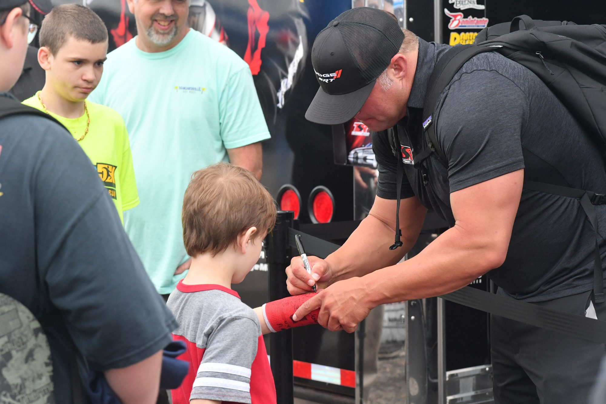 Matt Hagan signing autographs