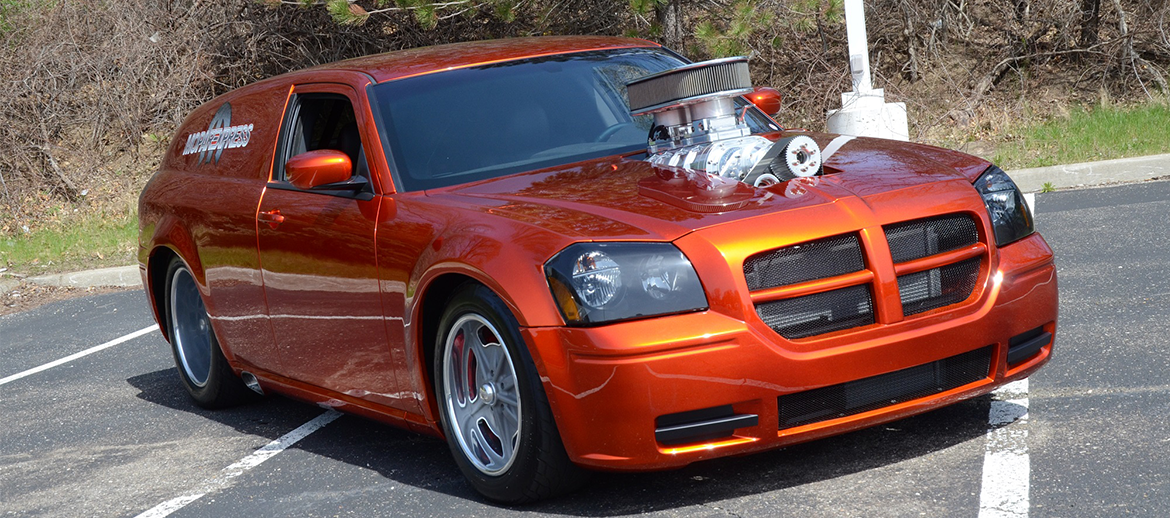 Front 3/4 view of the 2007 Dodge Magnum AKA Mopar Express