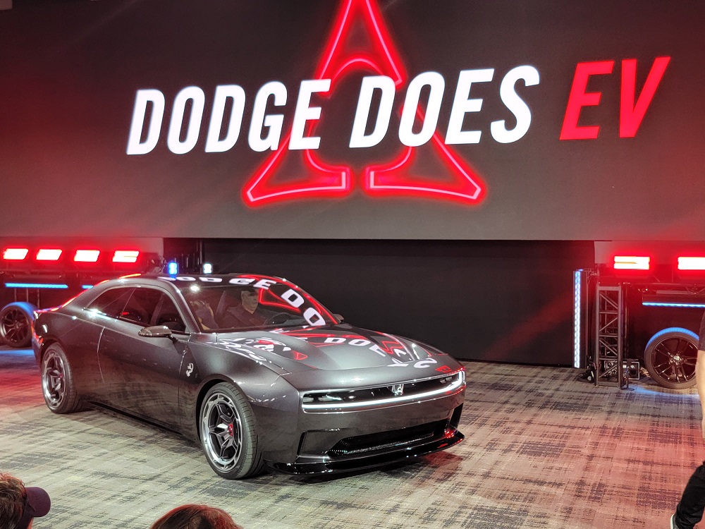 Dodge Charger Daytona SRT Concept: muscle cars go electric