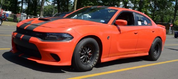 Dodge Charger SRT<sup>&reg;</sup> Hellcat Runs a 7.62 Quarter-Mile, Claiming the World Record