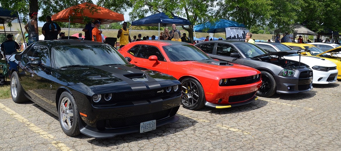 Dodge Joins the Modern Street HEMI<sup>®</sup> Shootout at the Woodward Dream Cruise